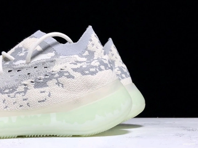 Alien Yeezy Boost Adidas FV3260 380 0720